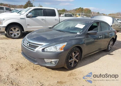 2013 Nissan Altima 2.5 Sv z USA, uszkodzony, nr VIN 1N4AL3AP2DC260452